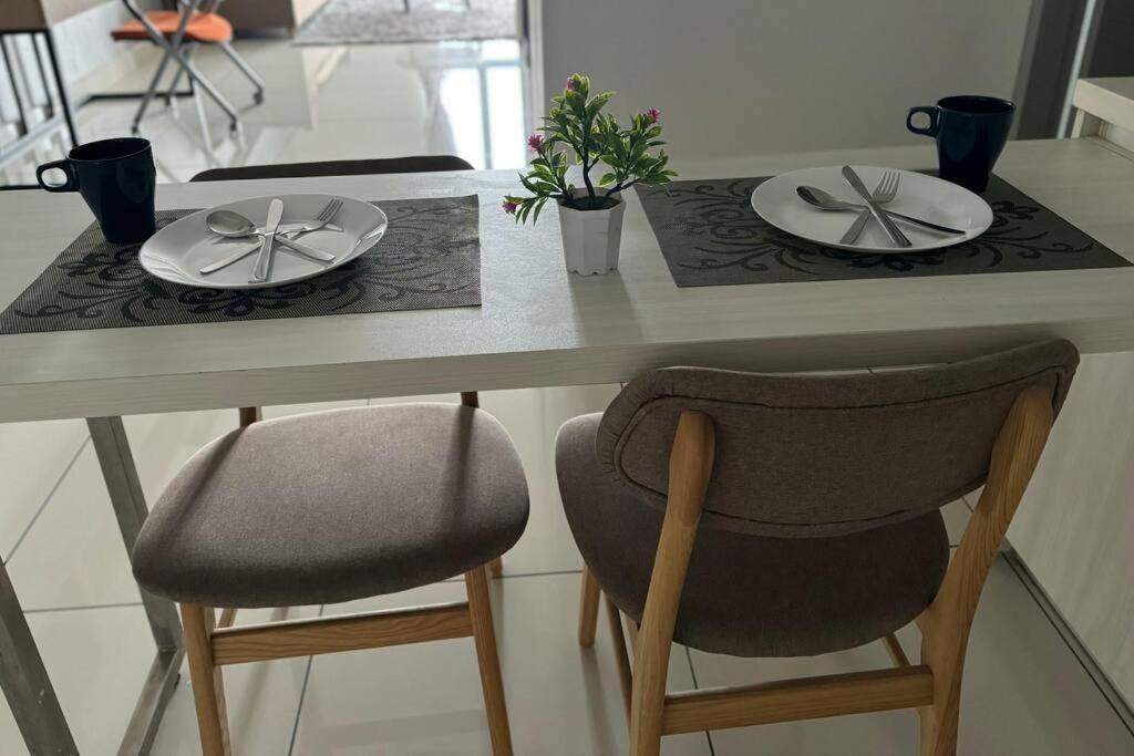 1 Tebrau Residences Tiny By H&s Comfy Apartment