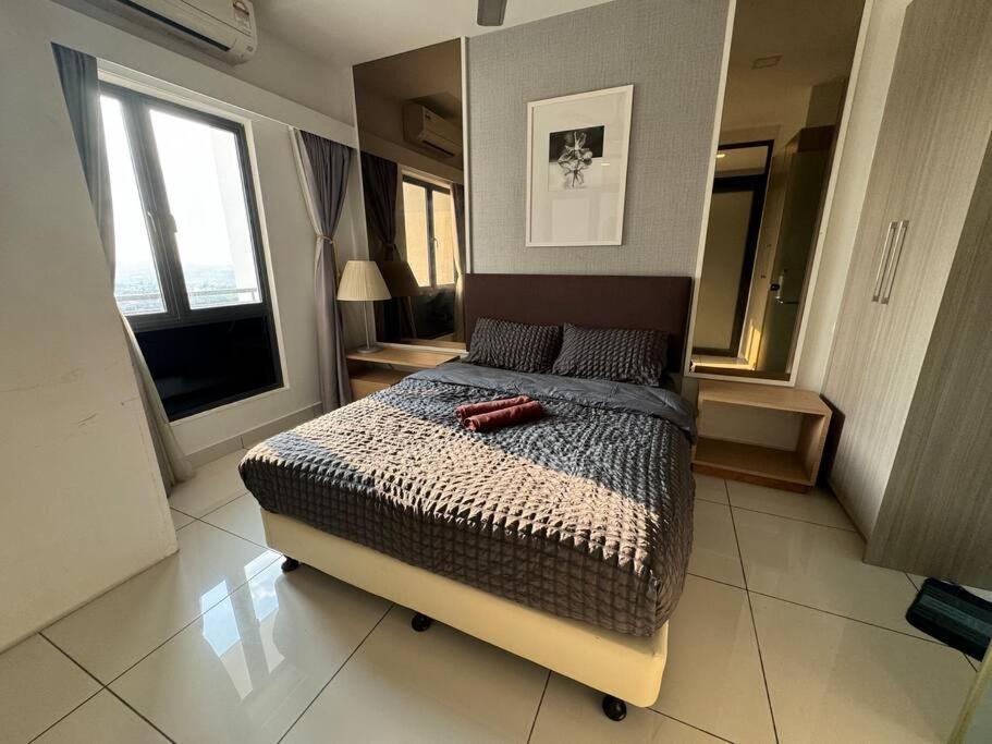 1 Tebrau Residences Tiny By H&s Comfy Apartment