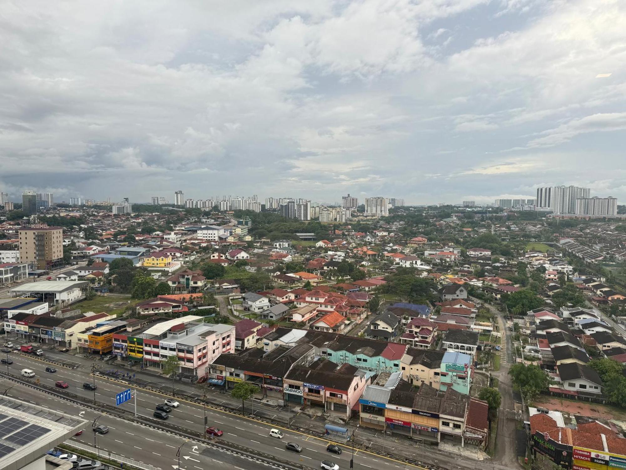 1 Tebrau Residences Tiny By H&s Comfy * Johor Bahru