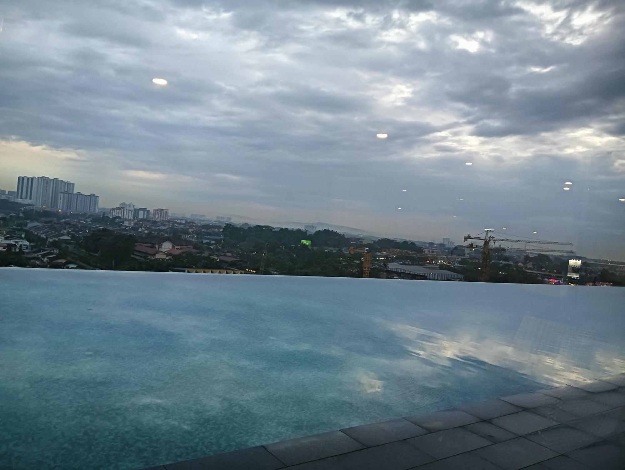 Apartment 1 Tebrau Residences Tiny By H&s Comfy *