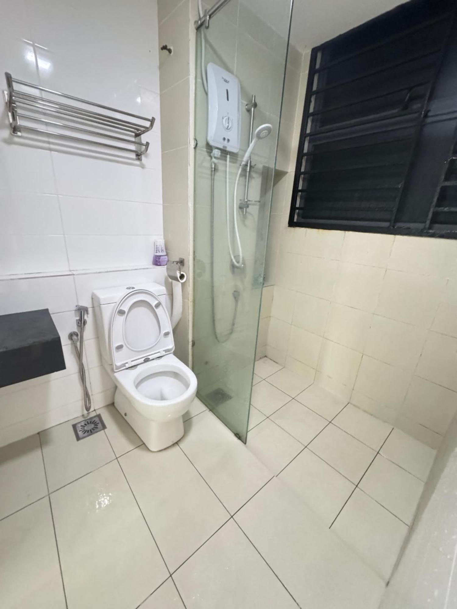 1 Tebrau Residences Tiny By H&s Comfy Johor Bahru