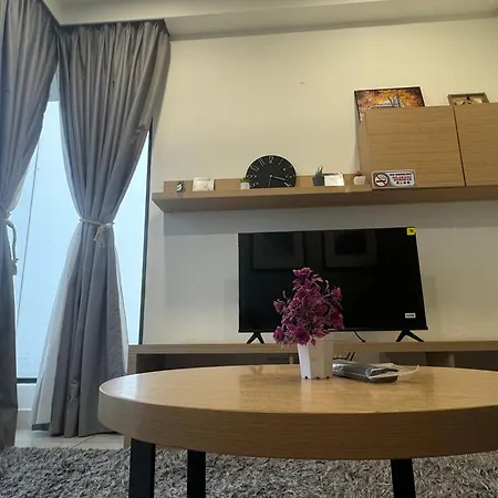 1 Tebrau Residences Tiny Suites By H&S Comfy Home Johor Bahru Exterior photo