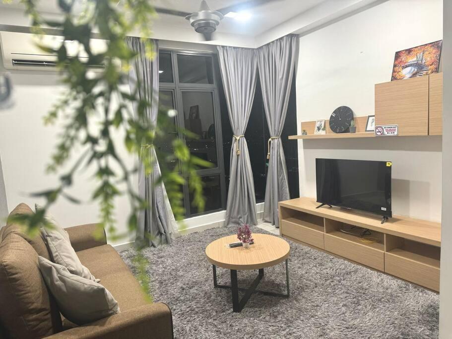1 Tebrau Residences Tiny By H&s Comfy Apartment