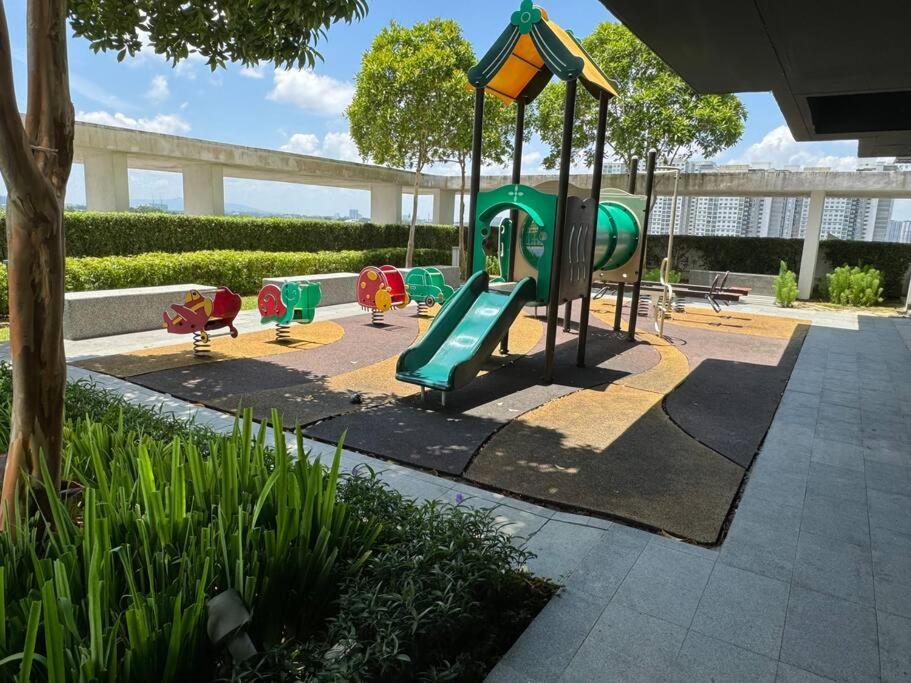 Apartment 1 Tebrau Residences Tiny By H&s Comfy