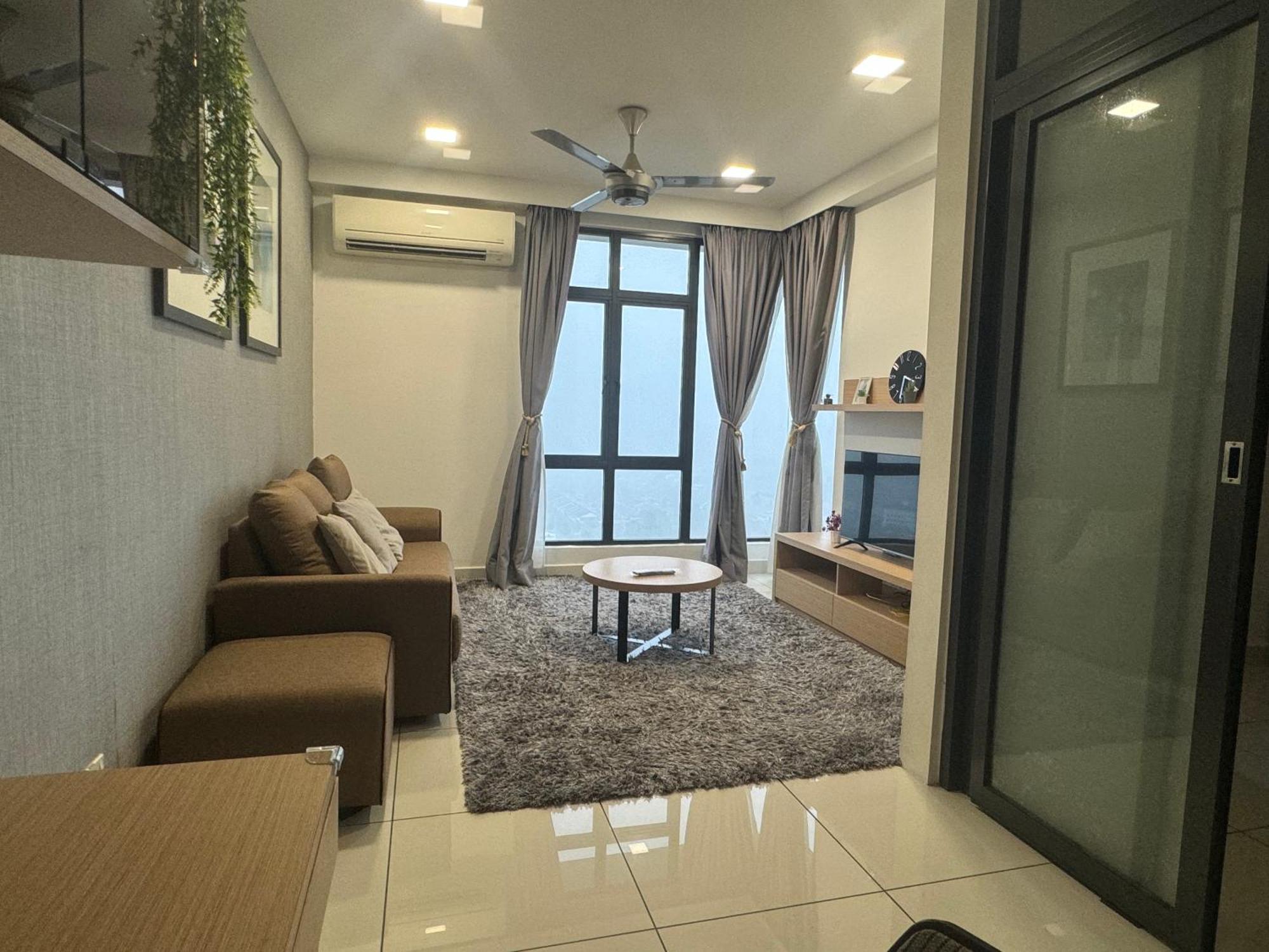 1 Tebrau Residences Tiny By H&s Comfy Apartment